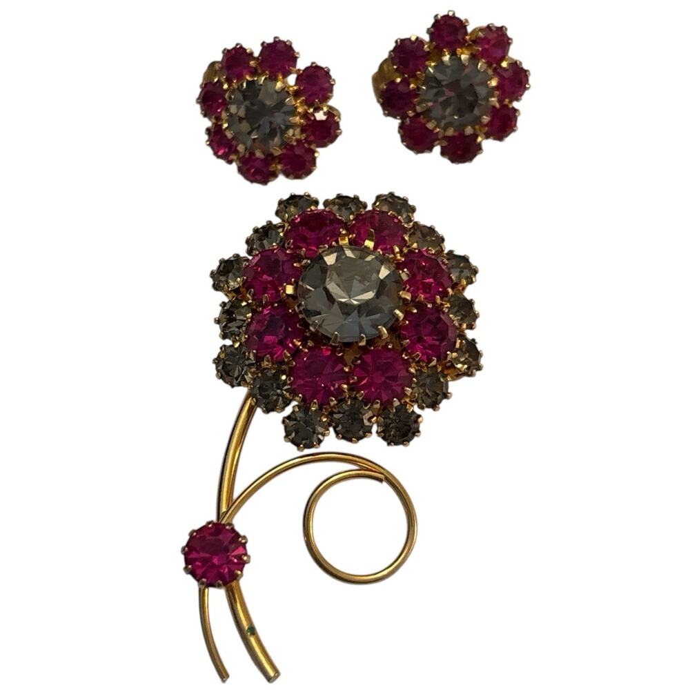 Fuchsia Pink Gray Flower Rhinestone Brooch Clip-on Earrings Gold Tone MCM 1950s